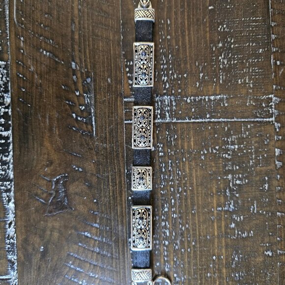 Western Faux Leather Bracelet Silver Tone Metal Accents Boho Festival Cowgirl - Picture 1 of 5